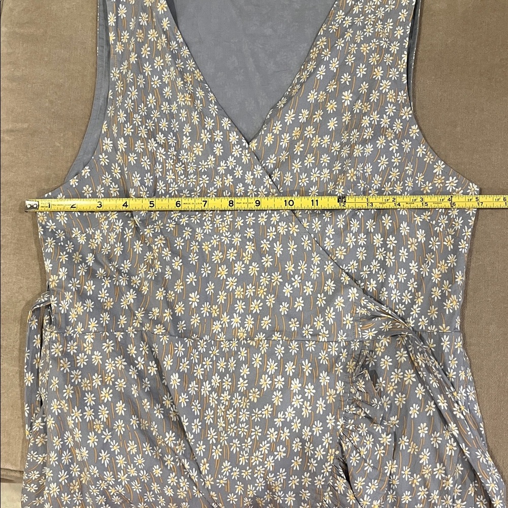Madewell Floral Ruffle Trim Wrap Dress Cotton Large lavender gray white NWT - Picture 10 of 10